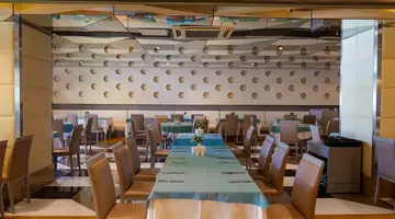 ROYAL DRAGON HOTEL