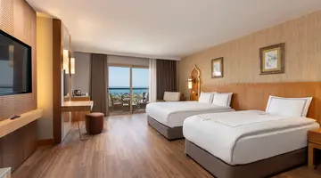 ROYAL DRAGON HOTEL