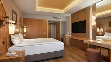 ROYAL DRAGON HOTEL