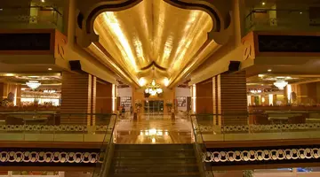Royal Dragon Hotel