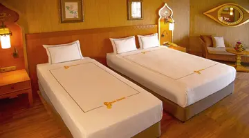 Royal Dragon Hotel