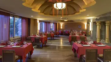 Royal Dragon Hotel
