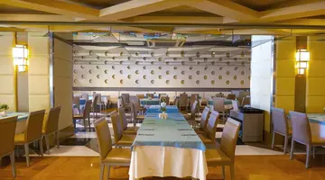 Royal Dragon Hotel