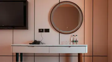 Royal G Deluxe Hotel
