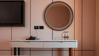 Royal G Deluxe Hotel