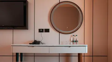 Royal G Deluxe Hotel