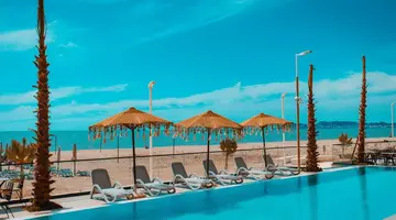 Royal G Deluxe Hotel