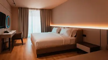 Royal G Deluxe Hotel