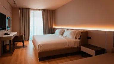 Royal G Deluxe Hotel