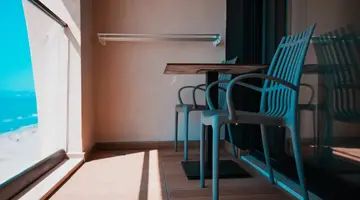 Royal G Deluxe Hotel