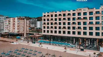 Royal G Deluxe Hotel