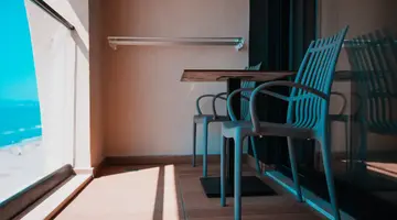 Royal G Deluxe Hotel