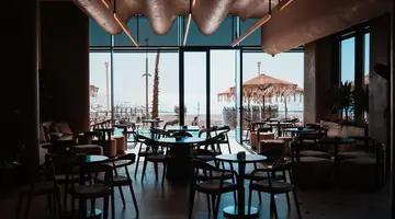 Royal G Deluxe Hotel