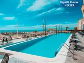 Royal G Deluxe