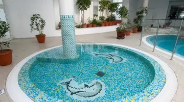 ROYAL GARDEN PALACE