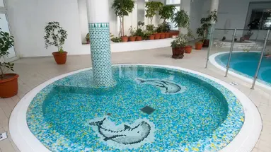 ROYAL GARDEN PALACE