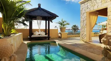 Royal Garden Villas