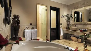 Royal Garden Villas