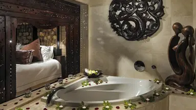 Royal Garden Villas