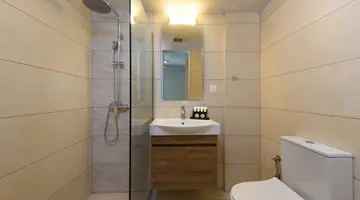 ROYAL GRAND HOTEL