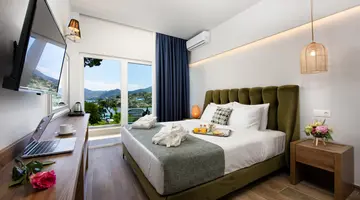 ROYAL GRAND HOTEL