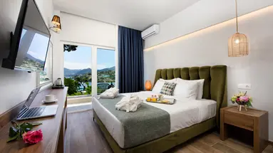 ROYAL GRAND HOTEL