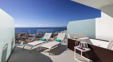 ROYAL HIDEAWAY CORALES BEACH (ADULTS ONLY 16+)