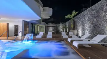 Royal Hideaway Corales Suites