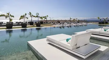 Royal Hideaway Corales Suites