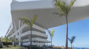 ROYAL HIDEAWAY CORALES SUITES