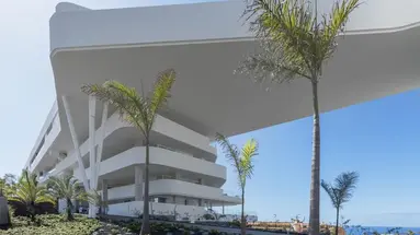 ROYAL HIDEAWAY CORALES SUITES