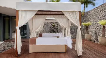 Royal Hideaway Corales Suites