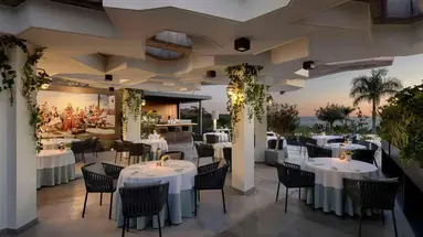 Royal Hideaway Corales Suites