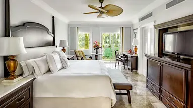 Royal Hideaway Playacar