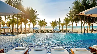 Royal Hideaway Playacar