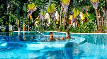 Royal Hideaway Playacar