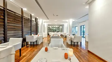Royal Hideaway Playacar