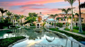 Royal Hideaway Playacar