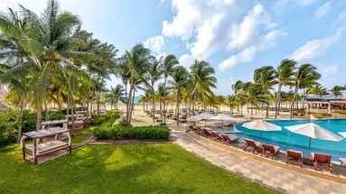 Royal Hideaway Playacar