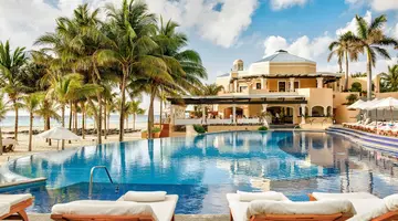 Royal Hideaway Playacar