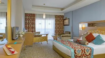 Royal Holiday Palace