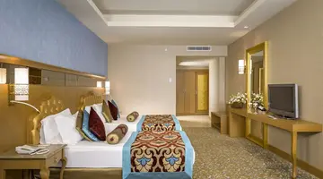 Royal Holiday Palace