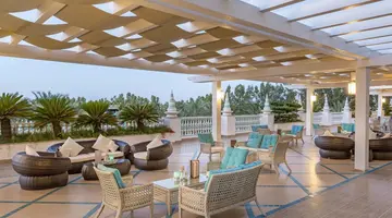 Royal Holiday Palace