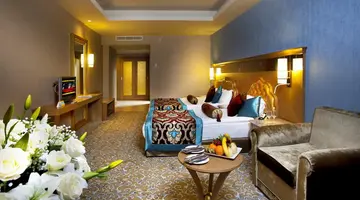 Royal Holiday Palace