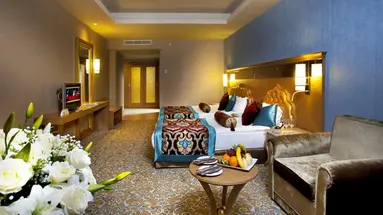 Royal Holiday Palace