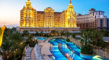 ROYAL HOLIDAY PALACE