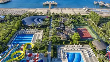 Royal Holiday Palace