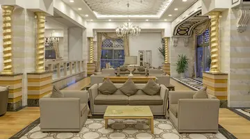 Royal Holiday Palace