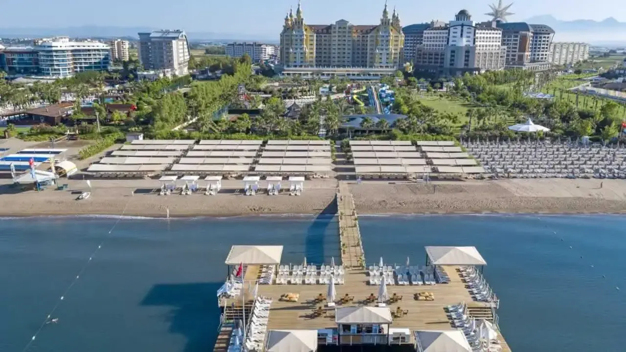 ROYAL HOLIDAY PALACE