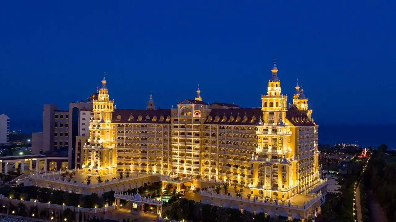 Royal Holiday Palace